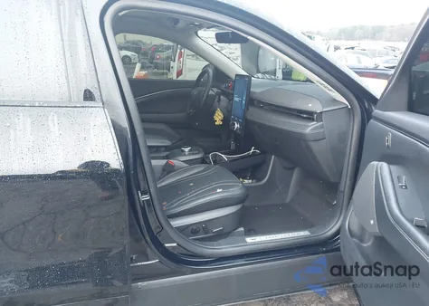 2023 Ford Mustang Mach-E Premium z USA, uszkodzony, nr VIN 3FMTK3RM4PMA30264